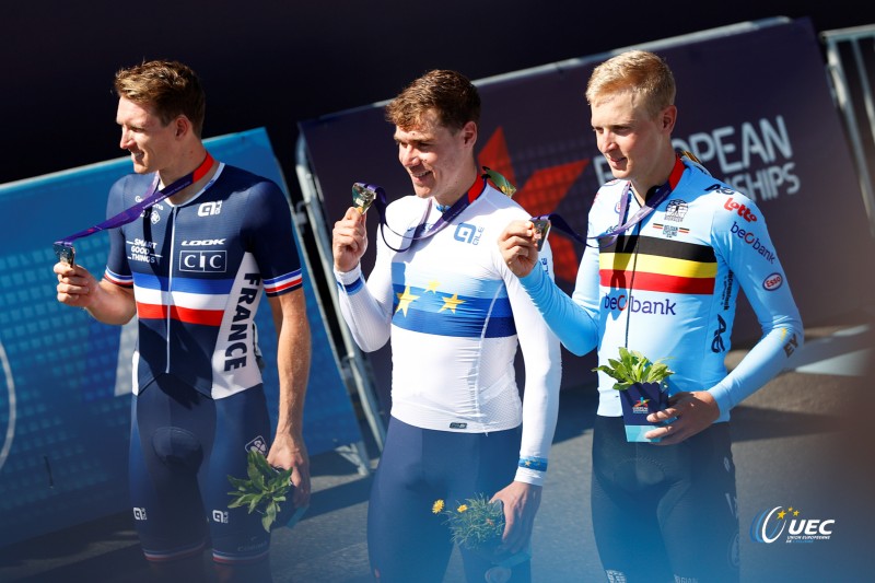 European Championships Munich 2022 - 2022 UEC Road Elite European Championships - Men's Road Race - 14/08/2022 - Fabio Jakobsen (NED) - Arnaud Demare (FRA) - Tim Merlier (BEL) - photo Ivan Benedetto/UEC/SprintCyclingAgency?2022